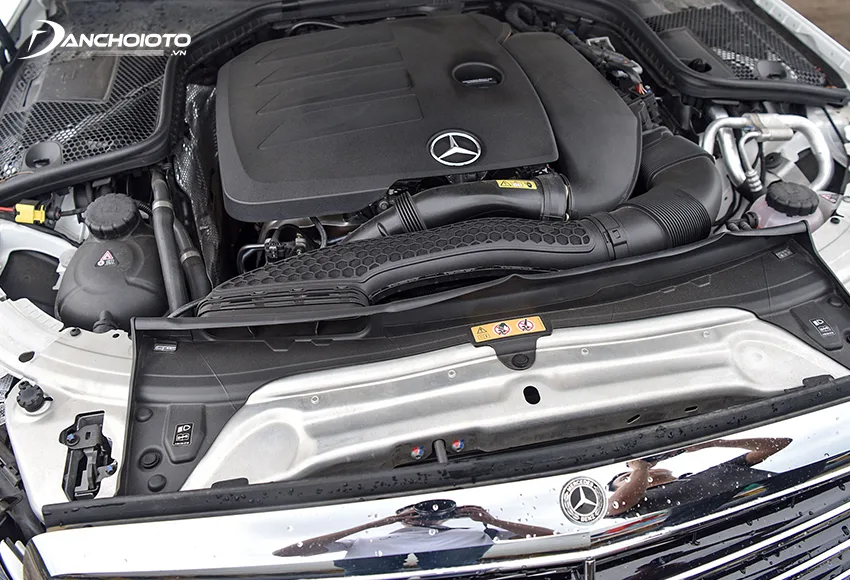 Mercedes C200 Exclusive sử dụng động cơ tăng áp 1.5L thêm công nghệ EQ Boost