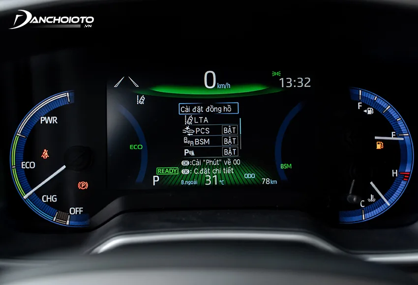 Toyota Corolla Cross 2020.8HV dùng màn hình hiển thị đa thông tin kích thước lớn 7 inch