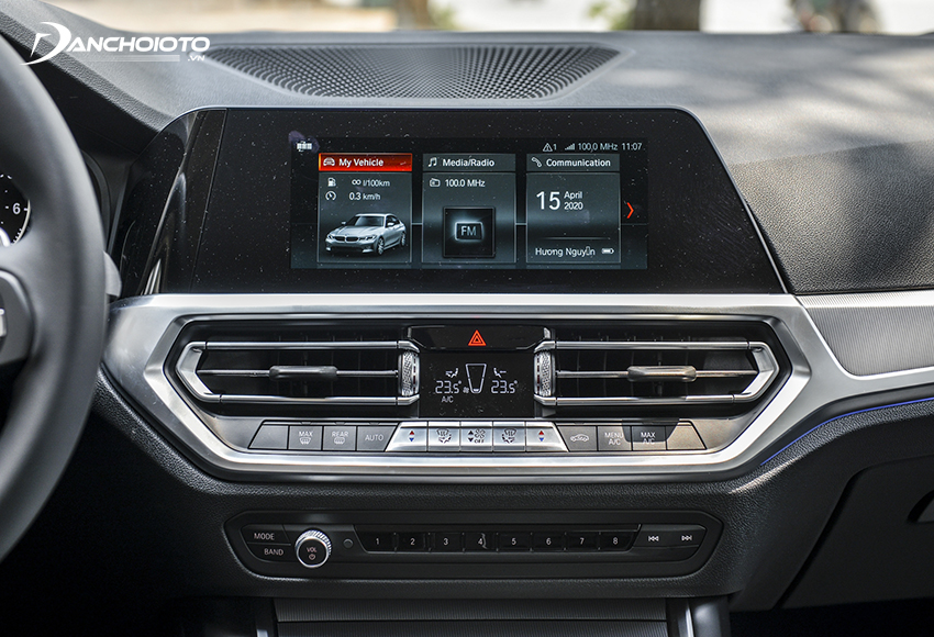 BMW 320i Sport Line 2020 được trang bị màn hình trung tâm cảm ứng 8.8 inch sử dụng hệ điều hành BMW 6.0