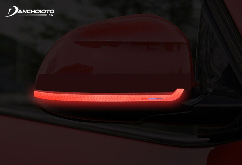 Decal phản quang ô tô có khả năng phát sáng trong tối