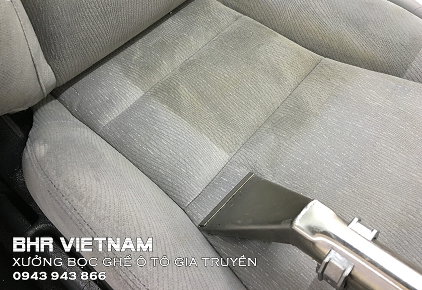 Ghế nỉ ô tô dễ bám bụi, bám bẩn, thấm nước, mùi khó chịu