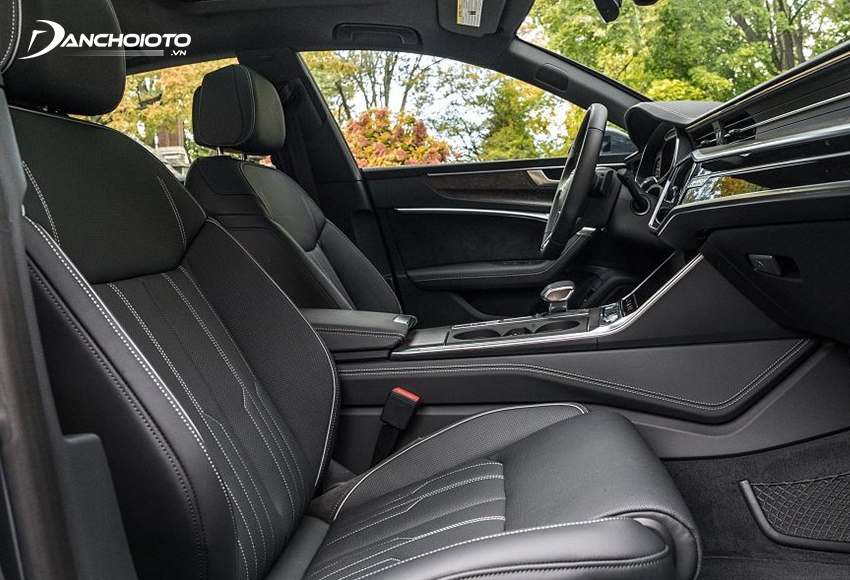 Hàng ghế trước Audi A6 2024 có tính năng chỉnh điện, bơm lưng 4 chiều và nhớ vị trí