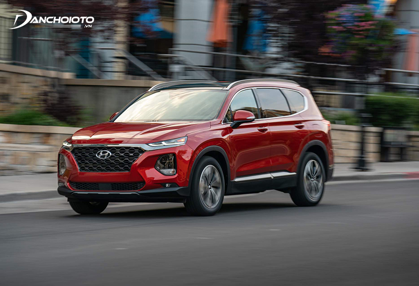 Hyundai SantaFe có nhiều điểm tương đồng với Kia Sorento