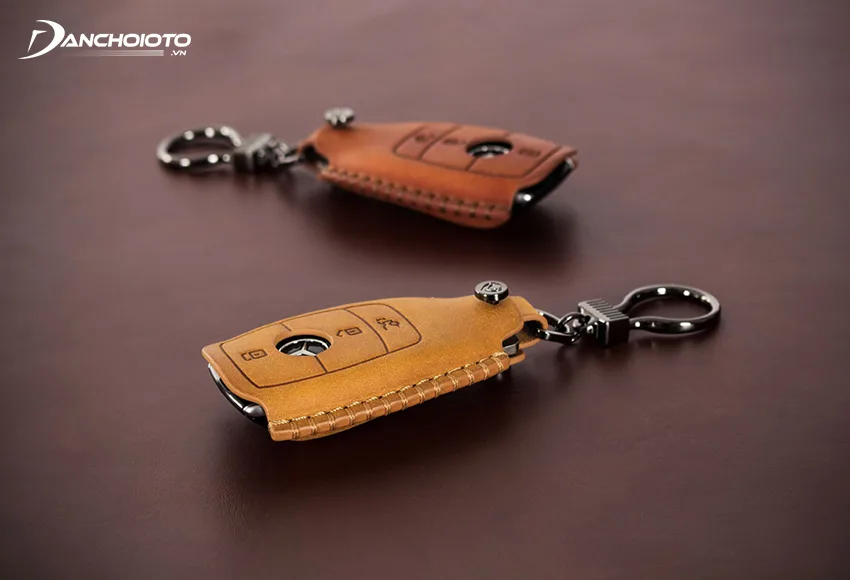 Nên ưu tiên chọn bao da chìa khoá ô tô