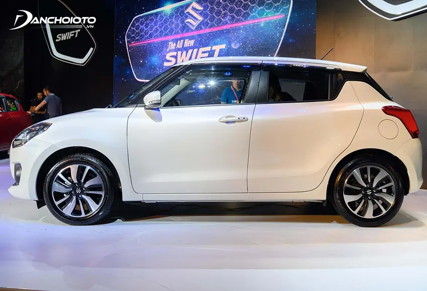 Suzuki Swift 2023: Giá Xe Lăn Bánh & Đánh Giá Thông Số Kỹ Thuật