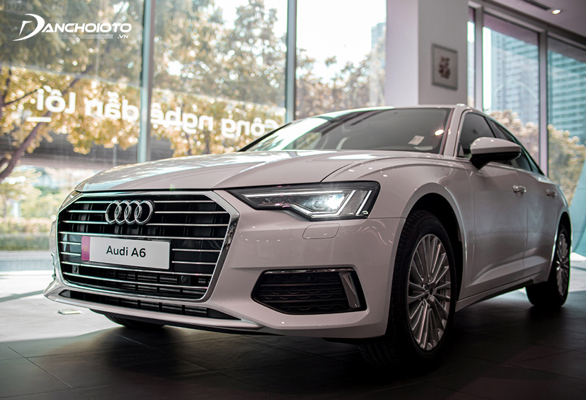 Audi A8 2018 lần đầu tiên lộ diện có hệ thống đỗ xe tự động