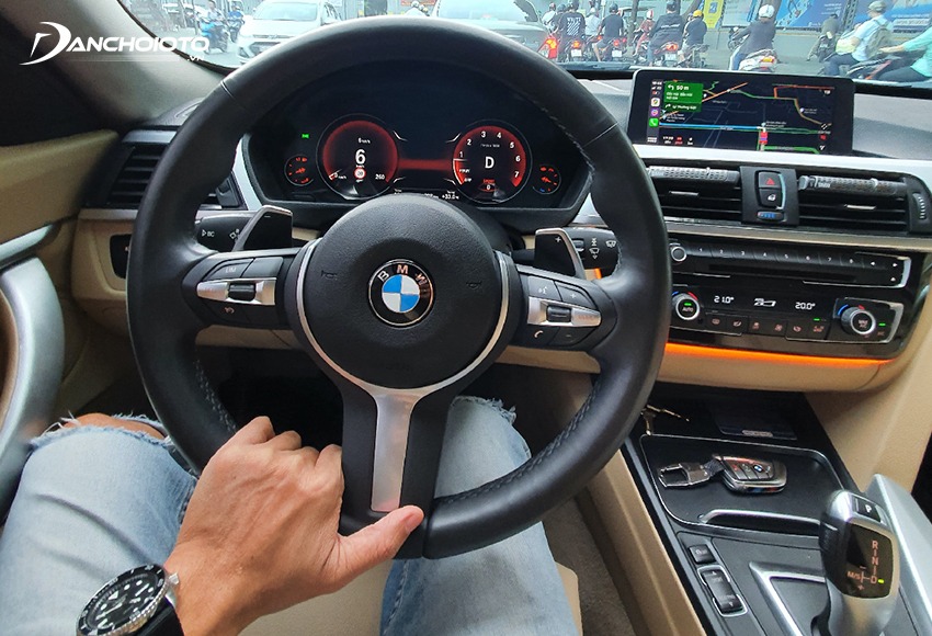 The handlebar style puts two hands on the bottom of the steering wheel