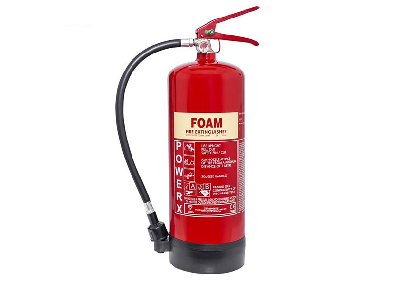 Foam fire extinguishers use foam fire extinguishing agents