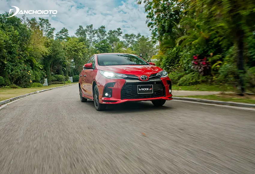Toyota Vios GR-S vẫn dùng động cơ 1.5L tương tự các bản khác nên khó thể kỳ vọng có sự đổi mới trong trải nghiệm lái