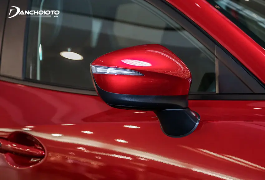 Gương chiếu hậu Mazda CX-3 2021 tích hợp đầy đủ các tính năng cơ bản