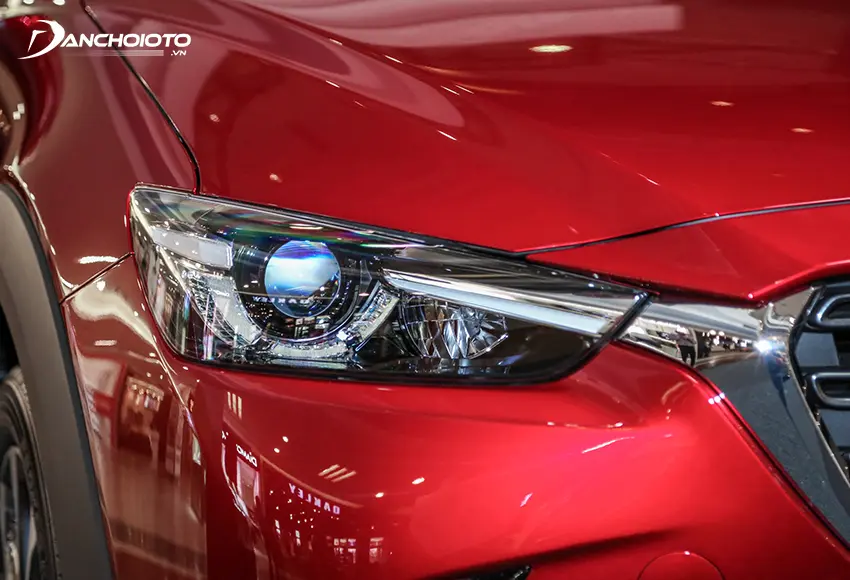 Mazda CX-3 2021 được bị trang bị đèn pha LED tích hợp nhiều tính năng hiện đại