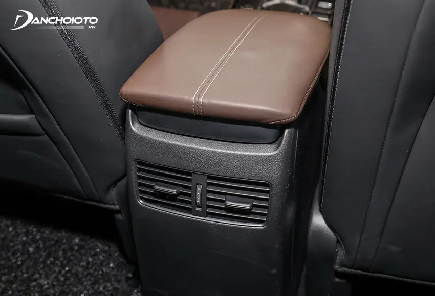 Mazda CX-30 2021 có cửa gió ở hàng ghế sau