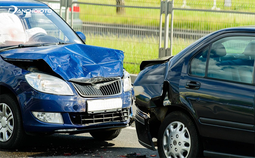 Nếu xe thường xuyên di chuyển trong các đô thị đông đúc nên mua bảo hiểm vật chất ô tô