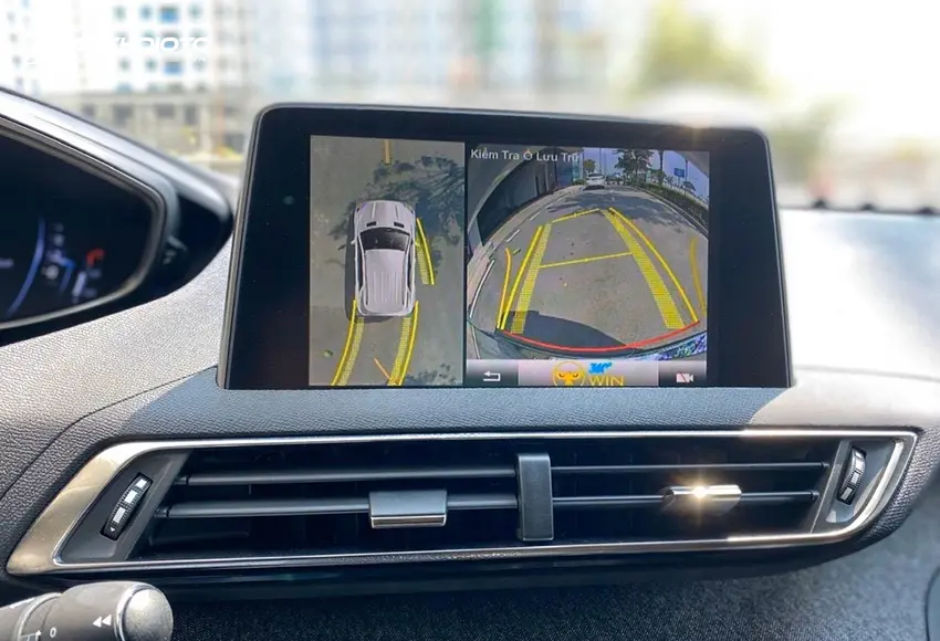 Khi lắp camera 360 độ, người lái sẽ có thể quan sát xe ở mọi góc độ