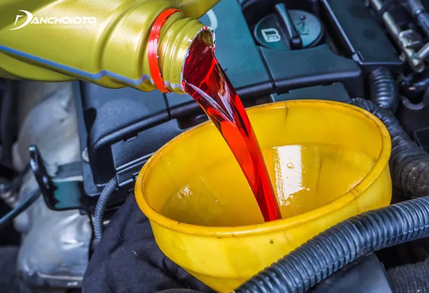 Thay dầu hộp số định kỳ sau mỗi 40.000 – 60.000 km