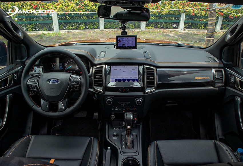 Nội thất Ford Ranger 2021 được đánh giá cao khi thiết kế không thua kém gì xe SUV