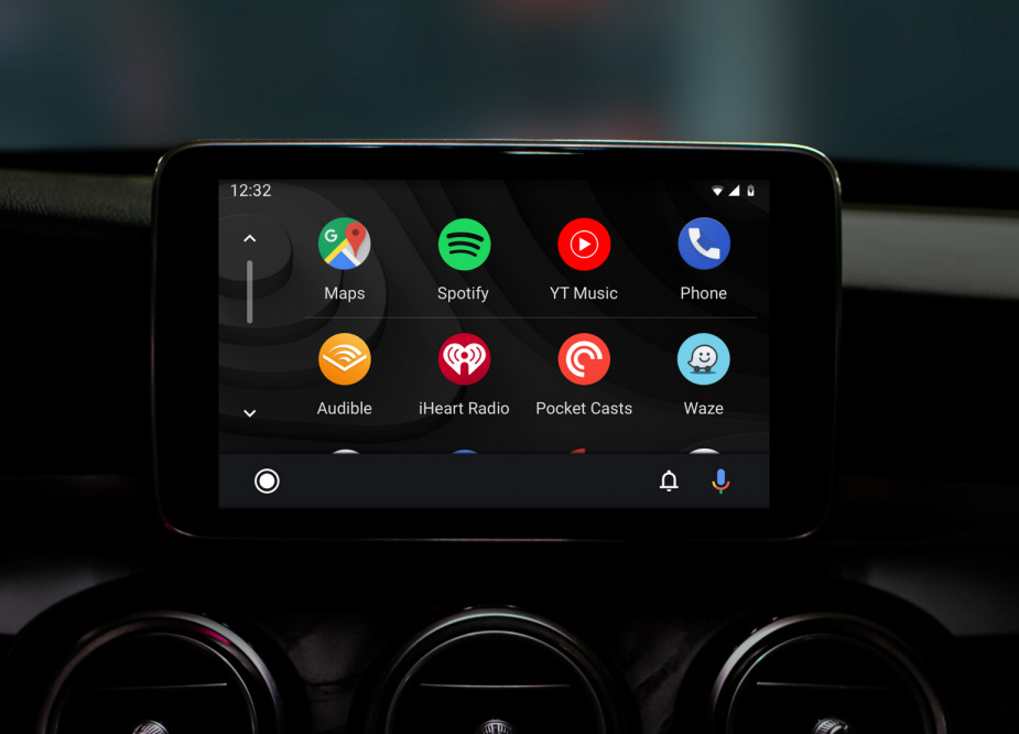 Android Auto có nhiều ứng dụng tương tự như trên điện thoại thông minh