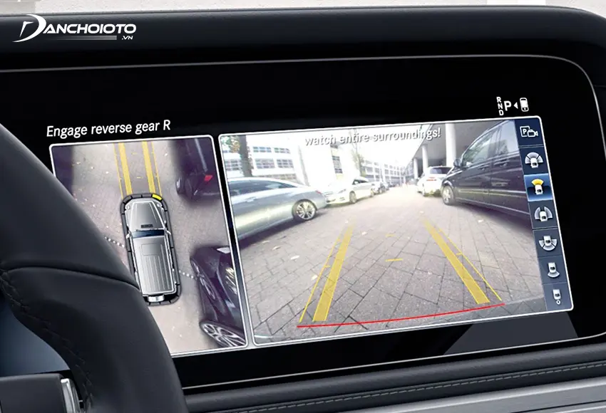 Camera ô tô được đánh giá là một trong các cách khắc phục điểm mù ô tô hiệu quả nhất