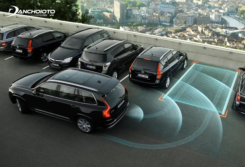 Hệ thống hỗ trợ đỗ xe thông minh giúp tự động đưa xe vào vị trí đỗ một cách an toàn