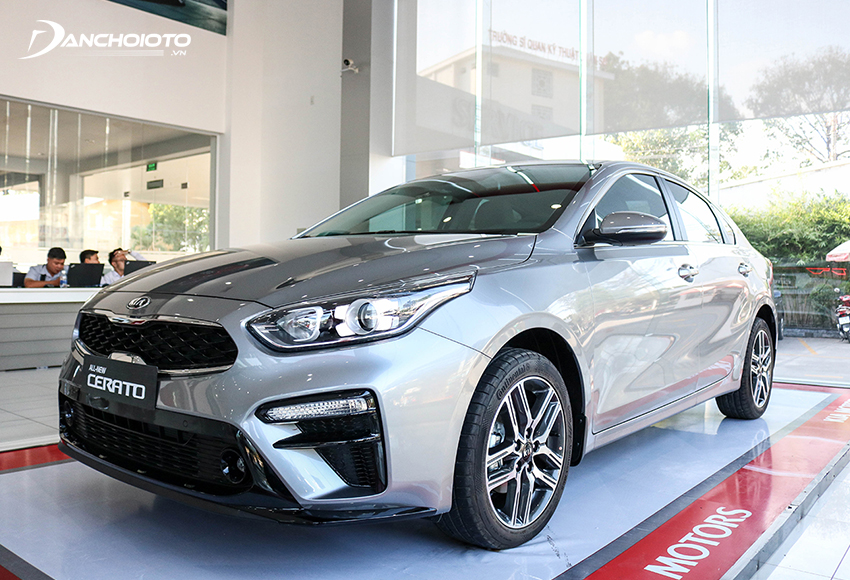 Kia Cerato là cái tên không thể bỏ qua mỗi khi tư vấn tài chính 600 triệu nên mua xe gì