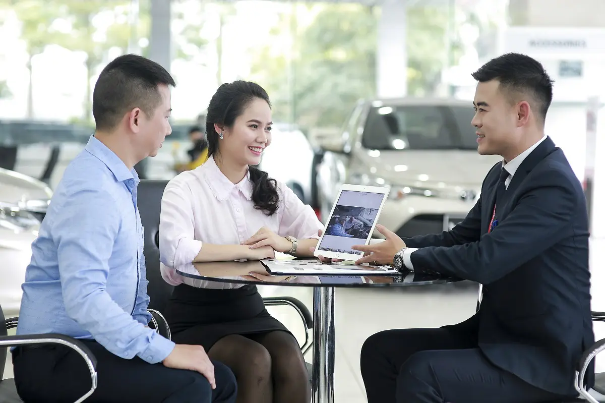 Top 20+ Cách Chi Tiêu Hợp Lý Với Mức Lương 10 Triệu Thu nhập bao nhiêu thì nên mua ô tô ở Việt Nam? 29 Thu nhập càng cao thì người mua càng có nhiều lựa chọn hơn, không chỉ ở phân khúc phổ thông mà còn có thể chạm tay đến cả phân khúc xe hạng sang