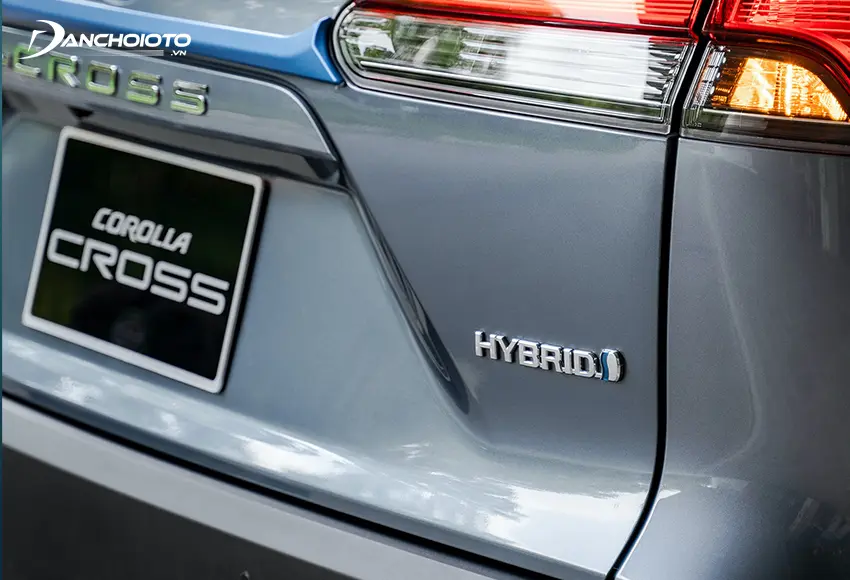 Giá xe hybrid thường cao hơn xe ô tô truyền thống