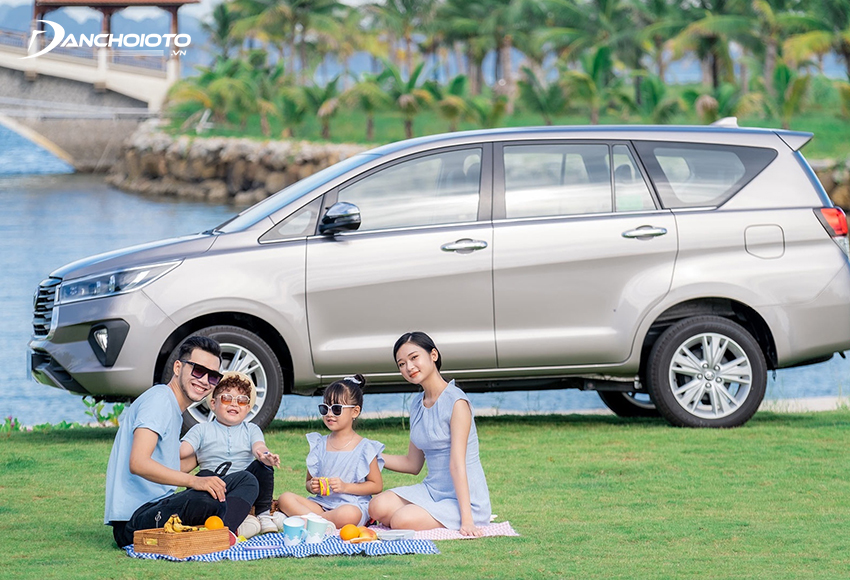Toyota Innova là một mẫu 7 chỗ bình dân đáng tiền, phù hợp với các gia đình đông thành viên