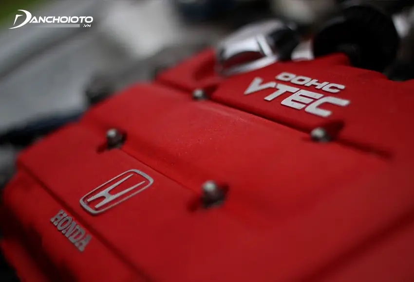 Chức năng của VTEC là tối ưu hiệu suất động cơ và tăng cao khả năng tiết kiệm nhiên liệu