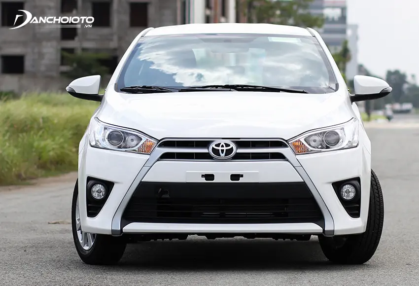 Toyota Yaris là một mẫu hatchback đô thị phù hợp với những gia đình nhỏ đang tìm mua xe ô tô cũ tầm 400 triệu đồng