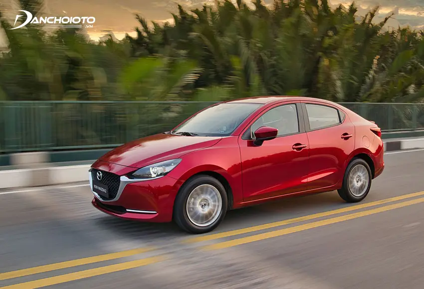 Mazda 2 là một trong những mẫu xe luôn ở vị trí dẫn đầu phân khúc về công nghệ hỗ trợ lái và tính năng an toàn