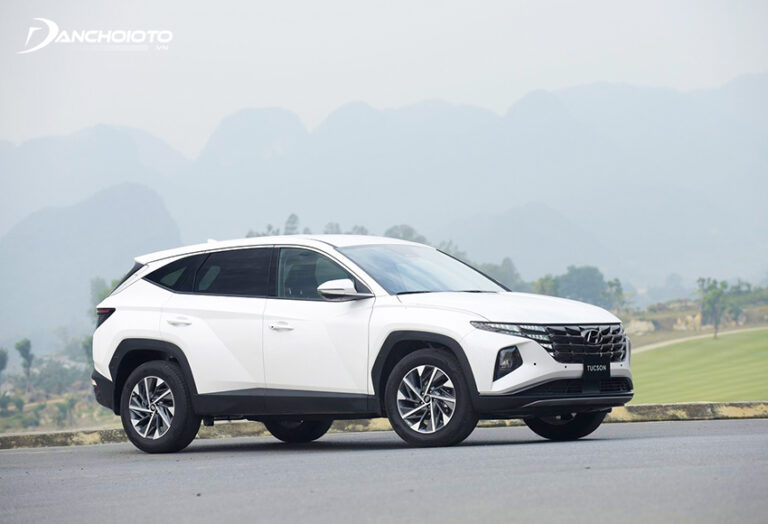 Hyundai Tucson 2024 Giá xe lăn bánh & đánh giá thông số kỹ thuật