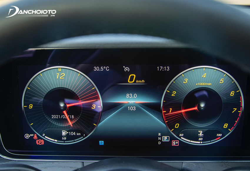 Bảng đồng hồ E300 AMG full kỹ thuật số hiển thị trên màn hình 12.3inch
