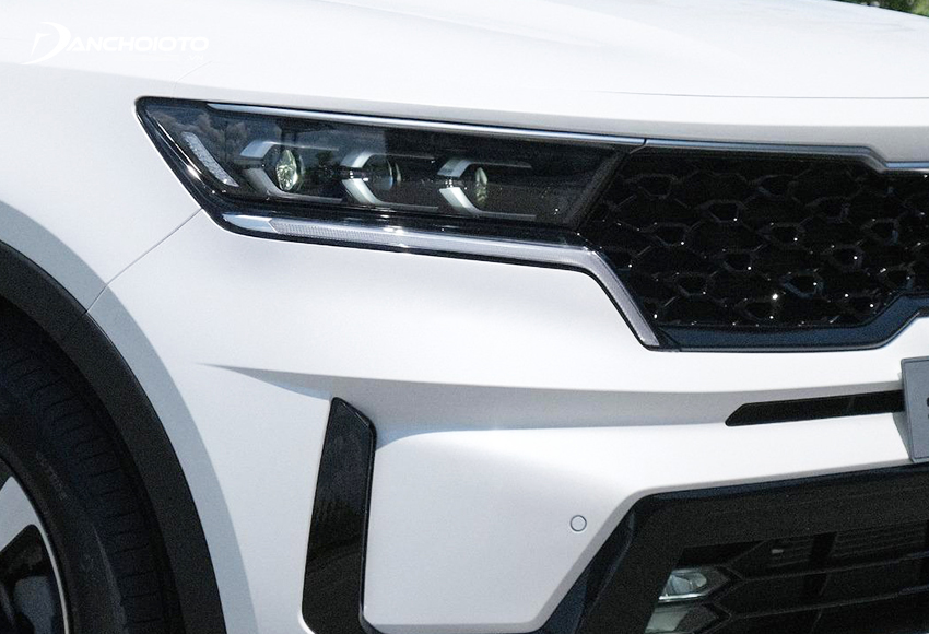 Kia Sorento 2022 được trang bị đèn LED Projector phong cách “Tiger Eye”