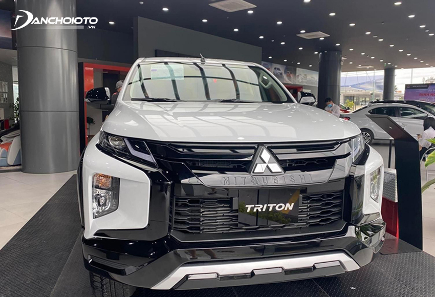 Bản mới Mitsubishi Triton được cải cách về trang bị, ngoại thất “già dặn”