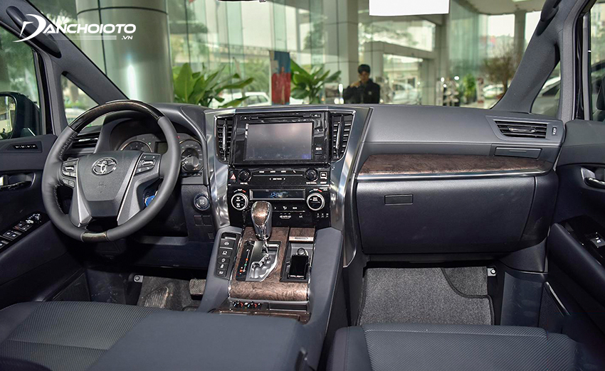 Toyota Alphard 2022 được thiết kế tập trung tối đa vào người dùng