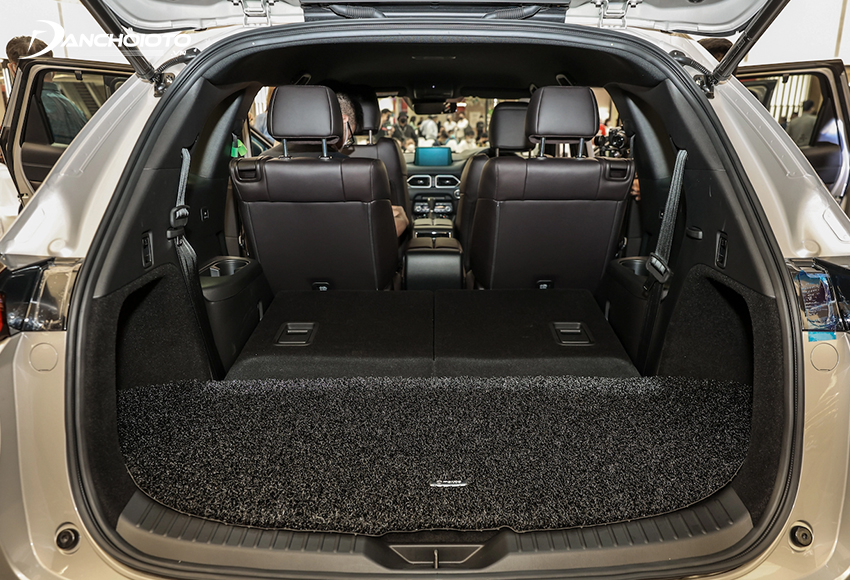 Thể tích khoang hành lý trên Mazda CX-8 có sức chứa 209 lít