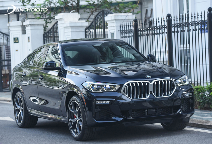 BMW X6 2022 sở hữu ngoại hình thể thao, mạnh mẽ 