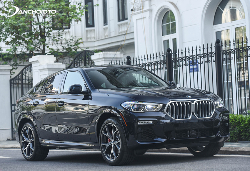 Thân BMW X6 2022 nổi bật với trụ sau vuốt thẳng đậm chất Coupe 
