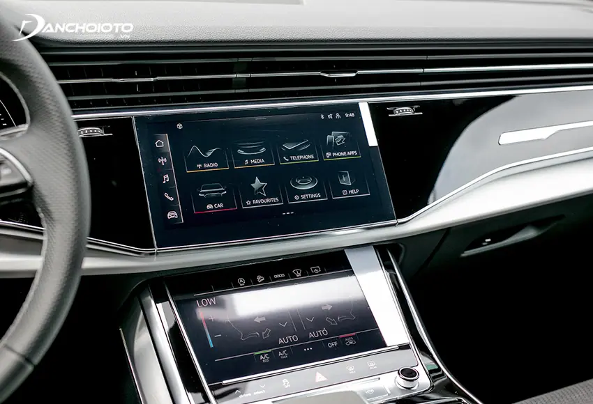Audi Q7 2024 có hai màn hình hỗ trợ đa chức năng