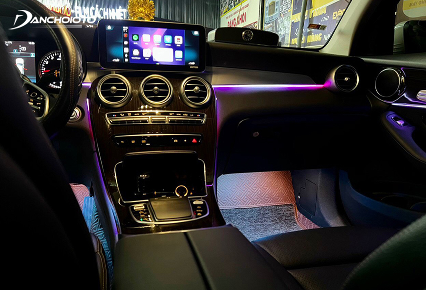 Độ LED viền nội thất ô tô chủ yếu được lắp ở nhiều vị trí trên xe