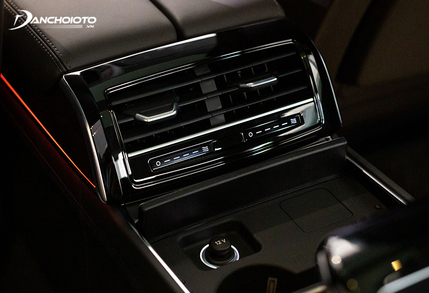 Hệ thống điều hòa tự động 4 vùng kết hợp với bộ lọc không khí của Audi A8L 2022