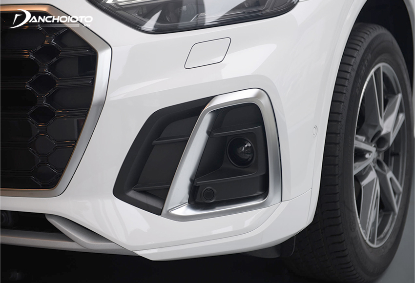 Đèn sương mù của Audi Q5 2023 được cách điệu to bản