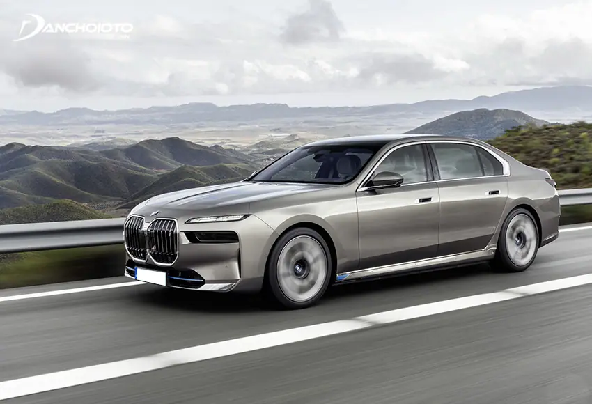 MPV 7 chỗ hạng sang của BMW mới toanh với giá dưới 1 tỷ đồng