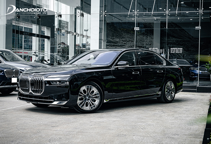 What If The New BMW 7Series Was A Rebadged RollsRoyce Ghost  Carscoops