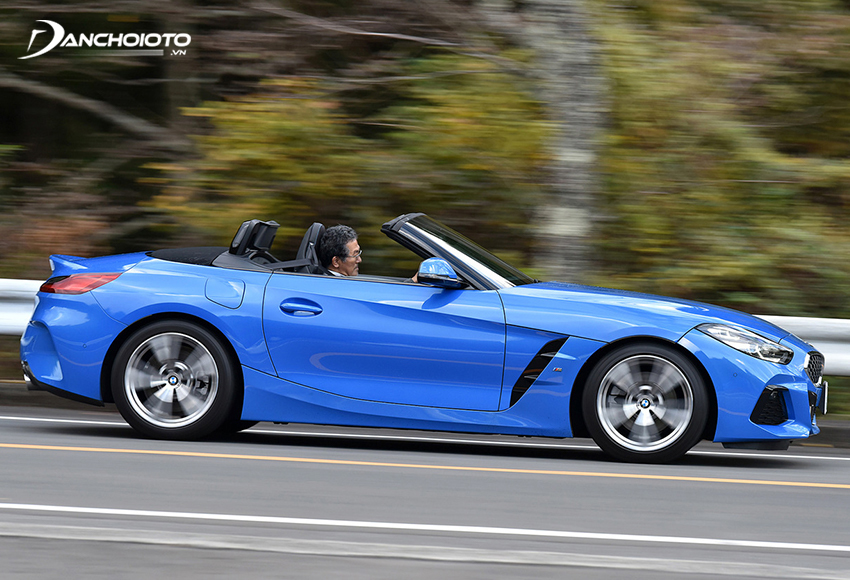 BMW Z4 2024 có khả năng tăng tốc từ 0 - 100 km/h trong 5,4 giây