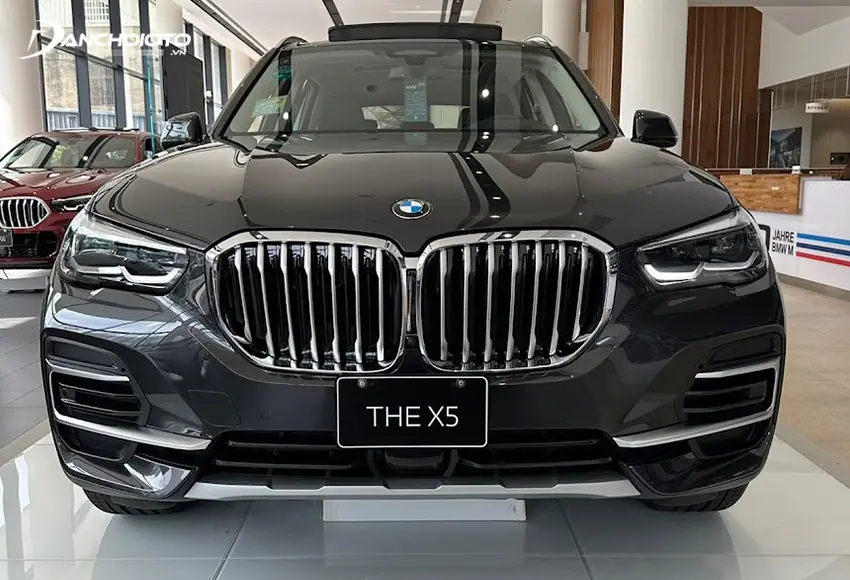 BMW X5 giá lăn bánh KM 092023 thông số xe trả góp