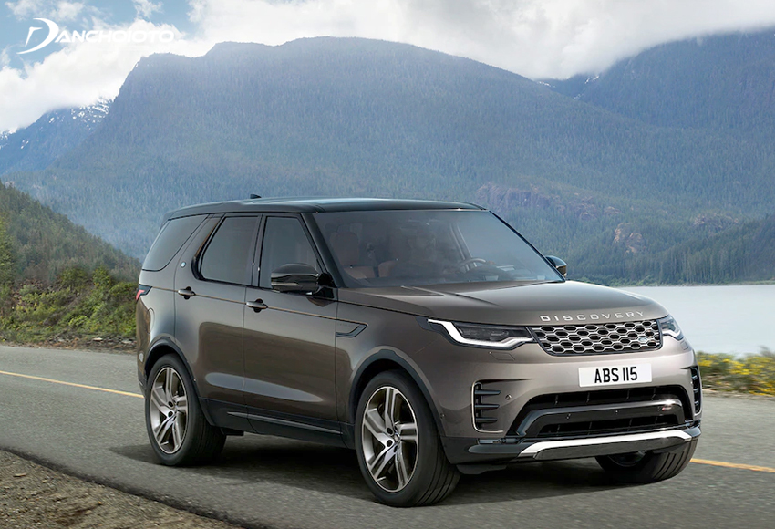 Land Rover Discovery 2023 là mẫu xe dành cho gia đình với trang bị tiện nghi đầy tính thực dụng