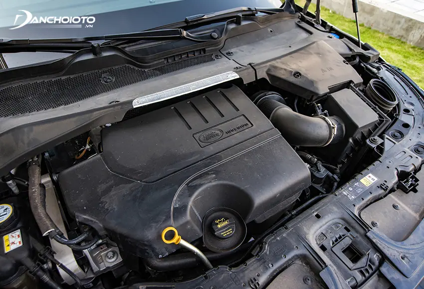 Land Rover Range Rover Evoque 2024 sử dụng động cơ 2.0L
