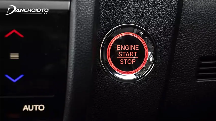 Nút Start/stop được bố trí dễ nhìn trên Honda WR-V 2024