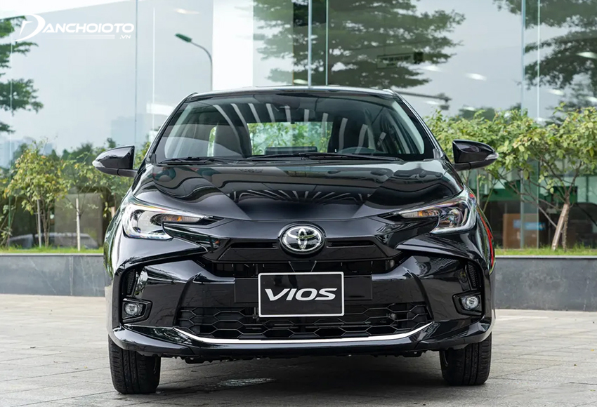 Toyota Vios 1.5E CVT được đánh giá là lựa chọn vừa tầm